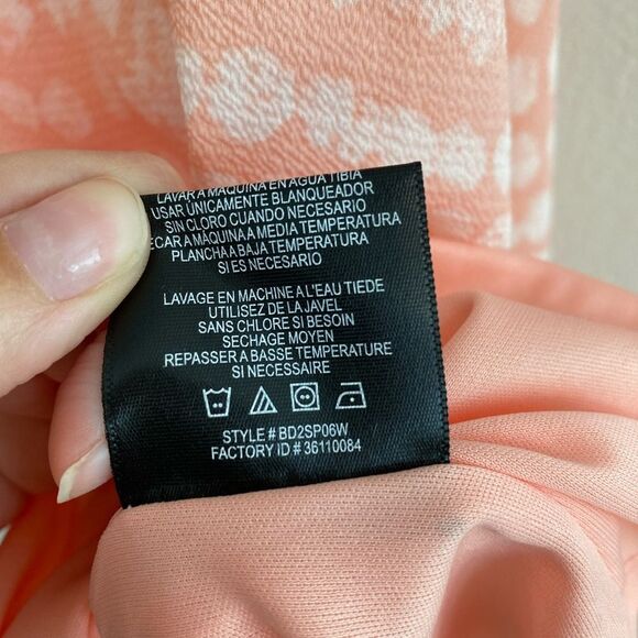 BCBG Paris Peach Pink Ruffle Dot Print Midi Dress Size Medium - Picture 15 of 15